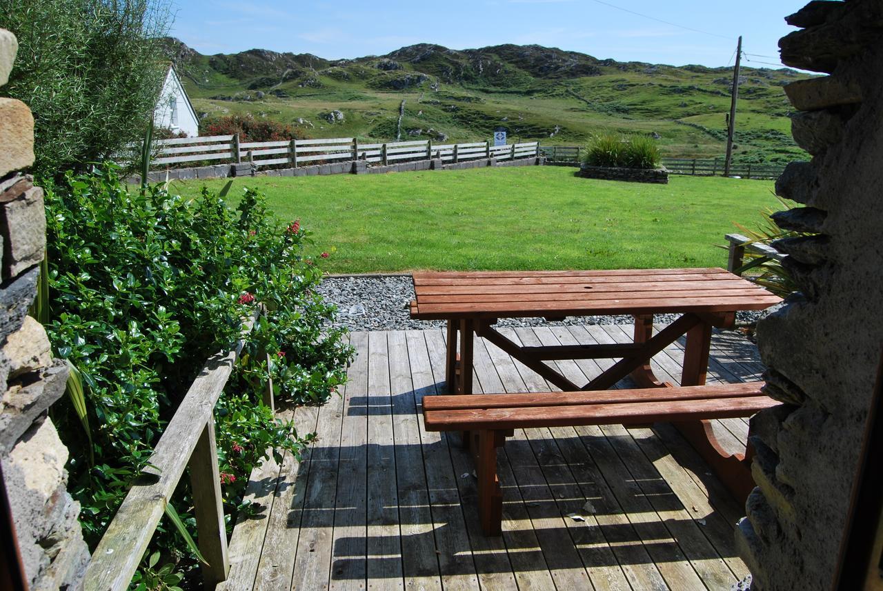 Dolphin Hotel Inishbofin Exterior photo