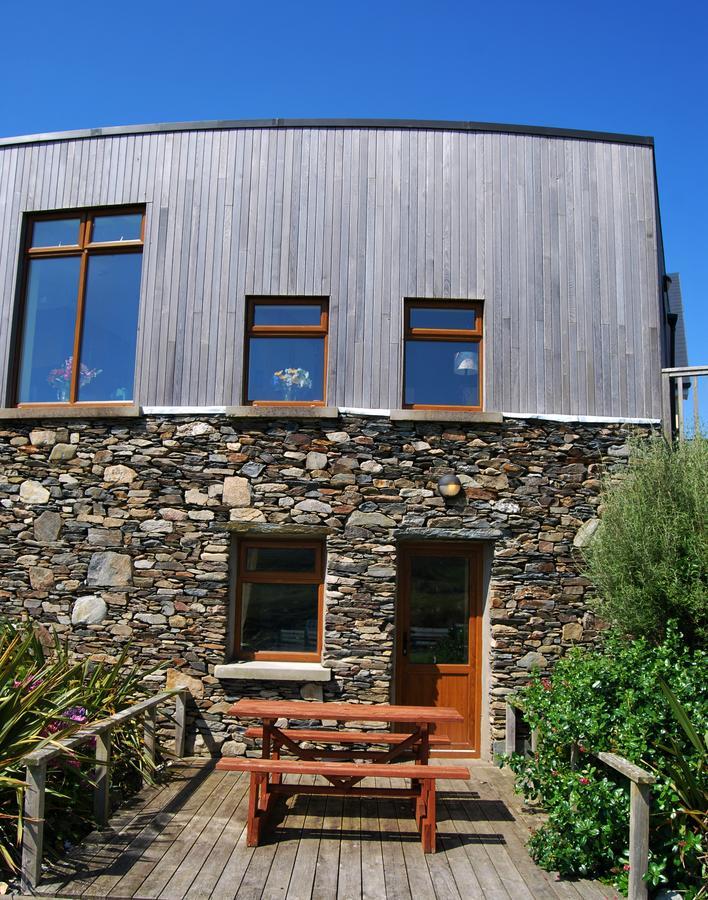 Dolphin Hotel Inishbofin Exterior photo